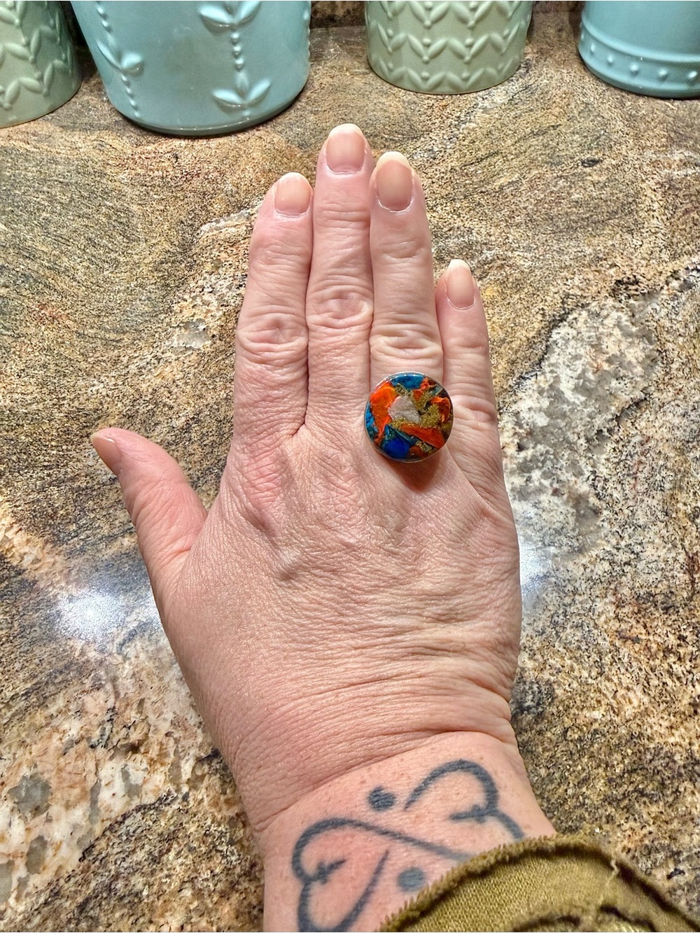 Spiny Oyster, Turquoise Eclectic Silver Artisan Ring, Size 8 (Red, Blue, Gold) - Picture 7 of 9